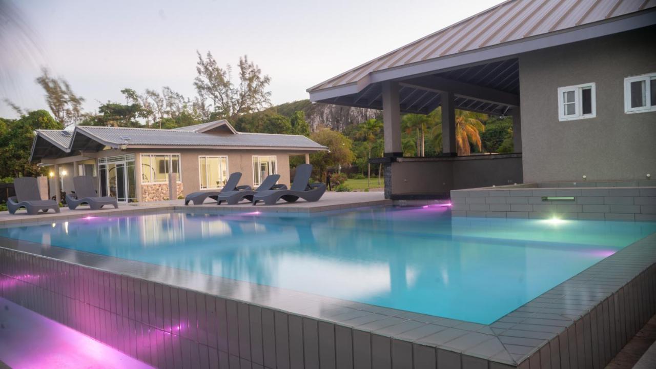 Soak'D Pineapple Villa Berrydale Exterior foto