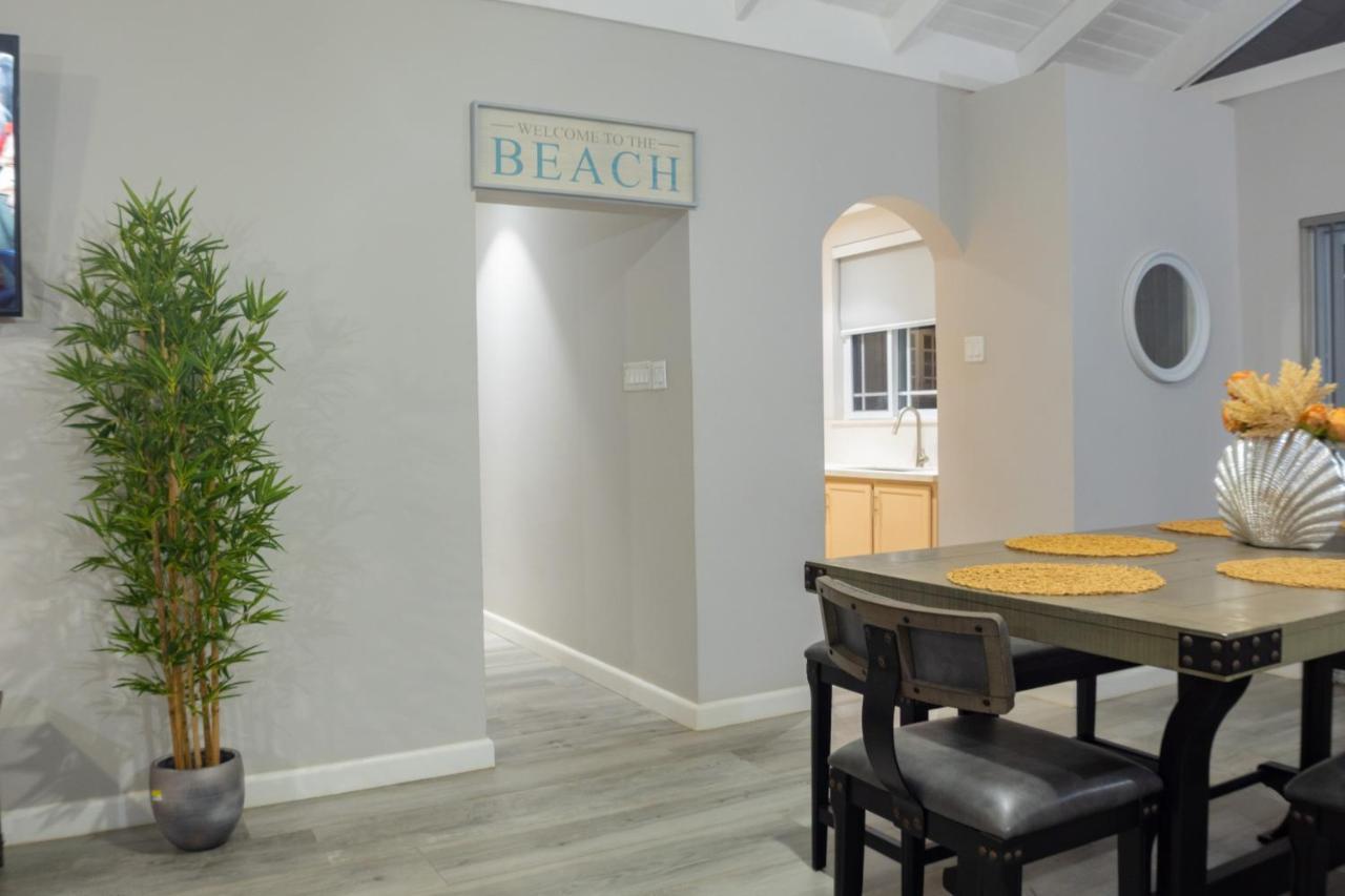 Soak'D Pineapple Villa Berrydale Exterior foto